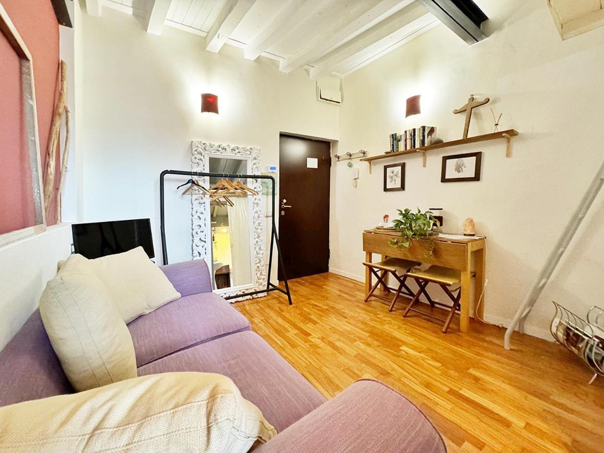 Flat In Milan - Navigli Lejlighed Eksteriør billede